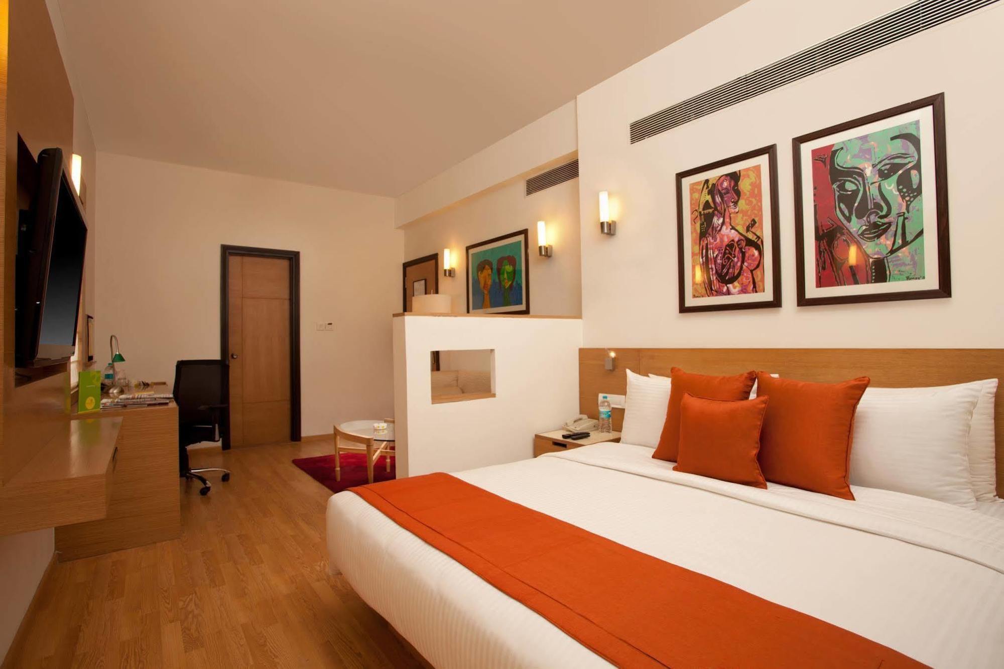 Lemon Tree Hotel Candolim Exterior foto