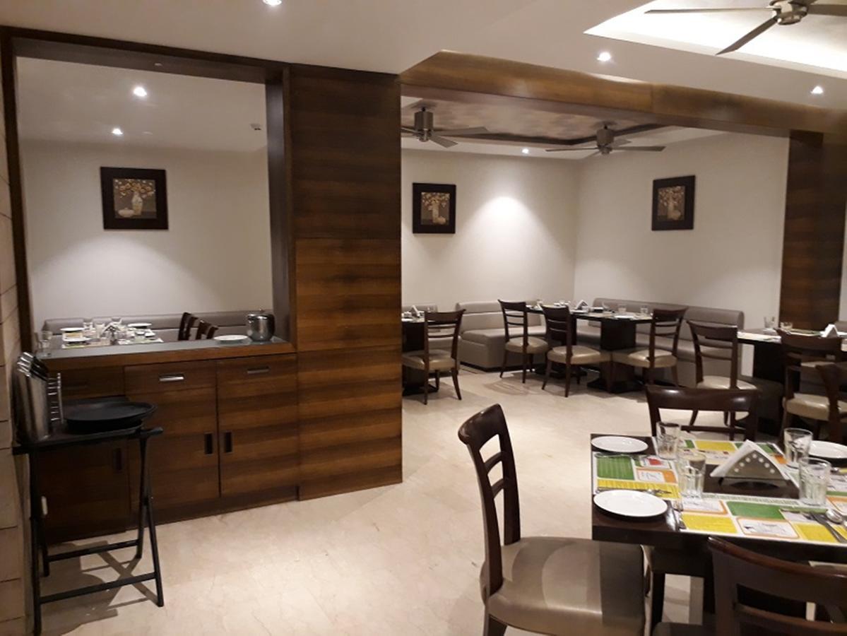 Lemon Tree Hotel Candolim Exterior foto